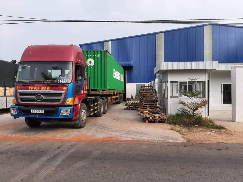 Hoang Phi transport