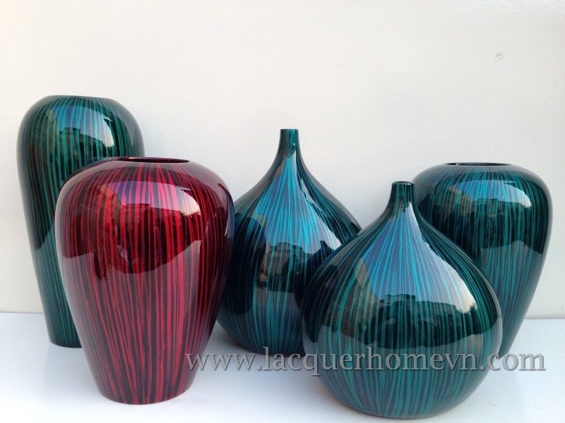 Lacquer vase