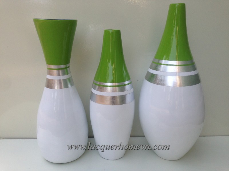 Lacquer vase