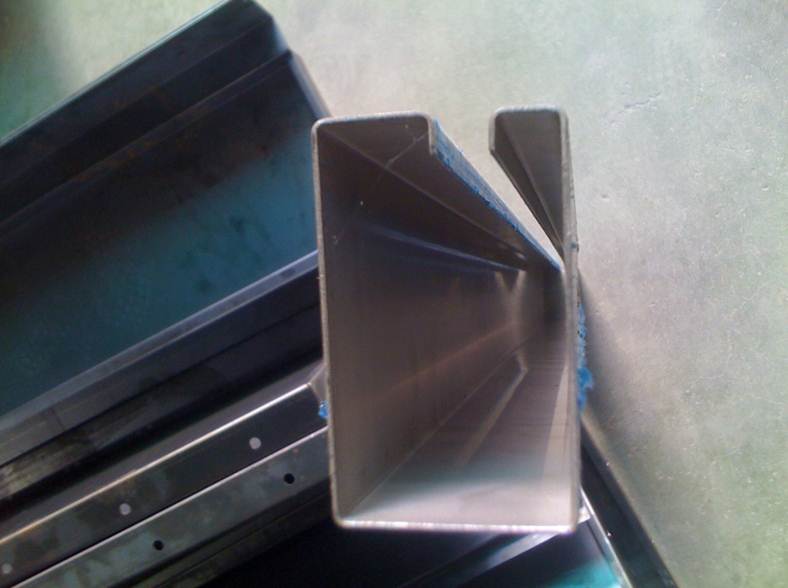 Stainless steel cutting service