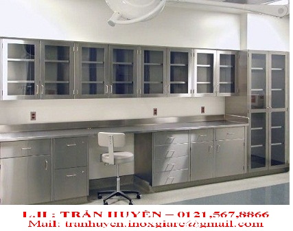 Stainless steel industrial table