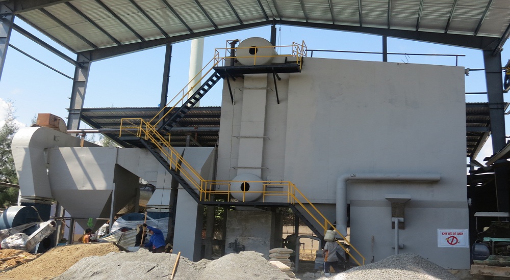 Fluidized bed boiler