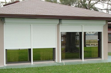 Rolling door