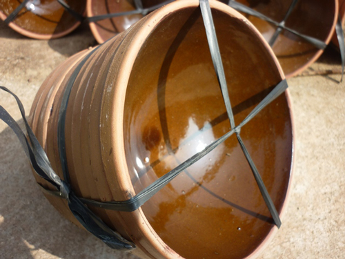 Latex bowl
