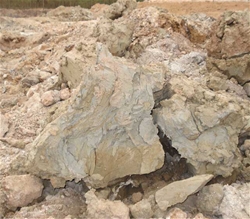Refractory clay