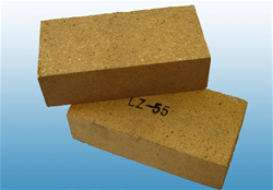 Refractory brick