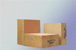 Refractory brick