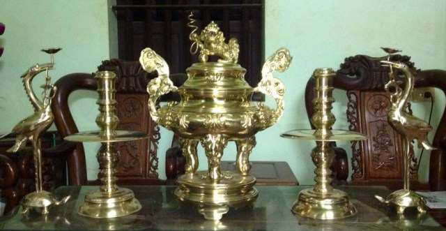 Bronze Altar Items