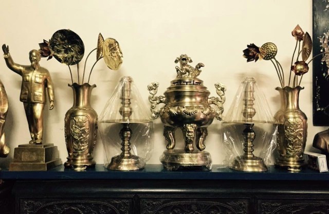 Bronze Altar Items