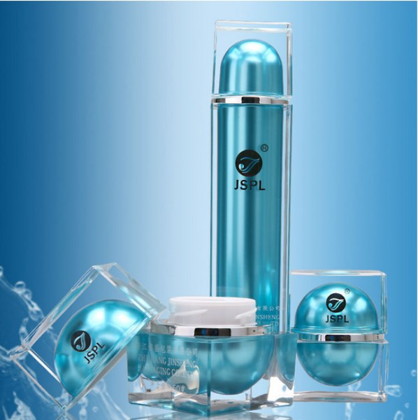 Cosmetic bottle