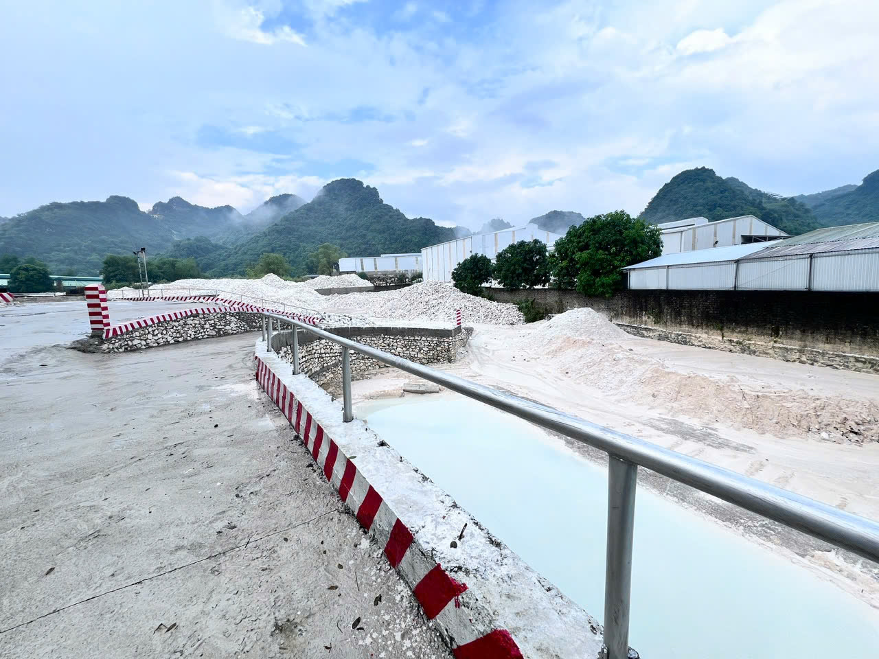 Thach Hien company image