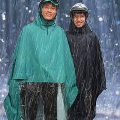 Couple raincoat