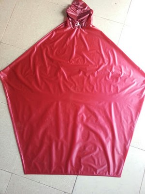 Bat-wing raincoat