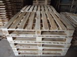 4-way wood pallets