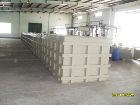 Galvanized plating tank