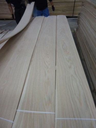 OAK sliced veneer