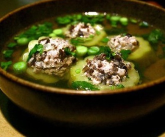 Meat-stuffed bitter melon soup