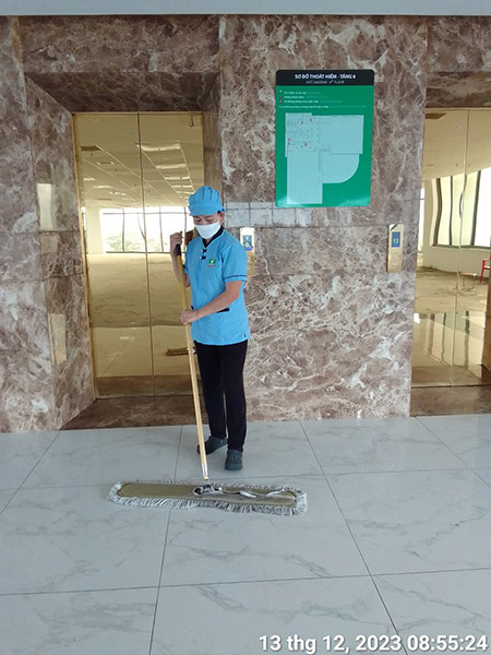 Daily cleaning staff supply