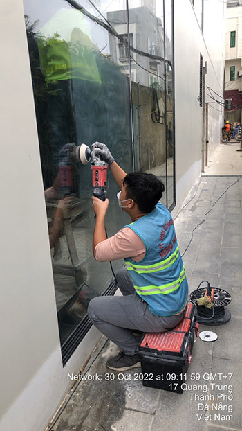 Moldy and scratched glass restoration