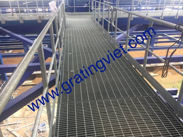 Steel gratings