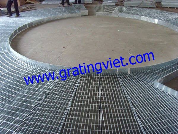 Steel gratings