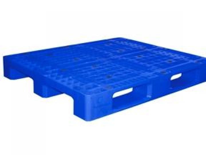 One-side plastic pallet