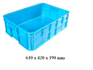 Solid plastic crate