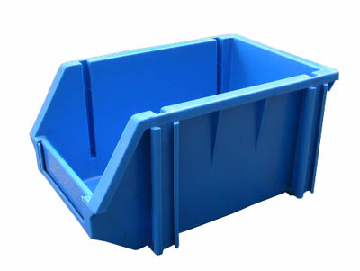 Solid plastic crate