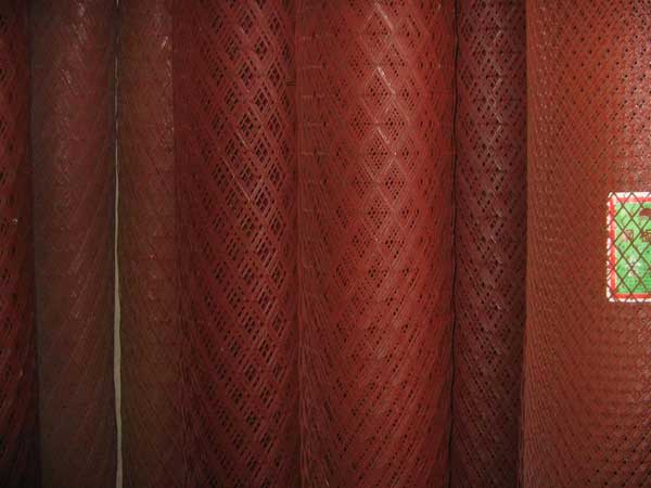 Sheet steel grating