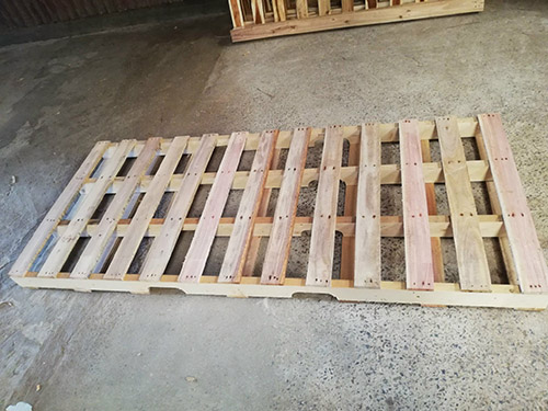 Wooden pallet