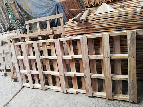 Wooden pallet