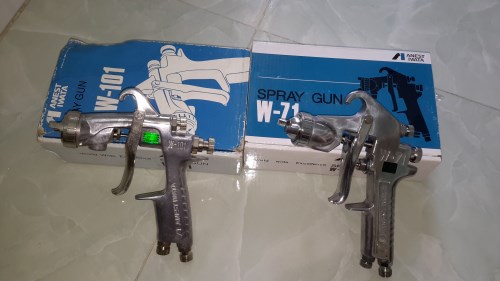 Paint spray pump