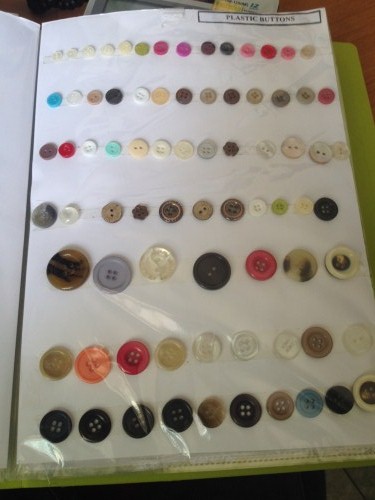 Plastic buttons