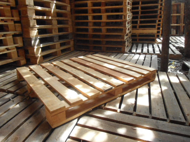Wooden pallet