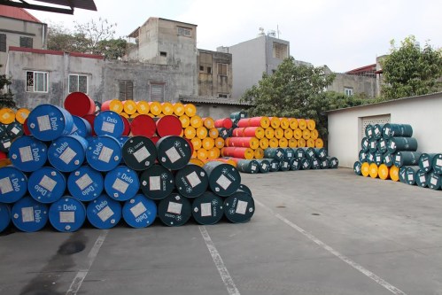 Lubriciant and oil