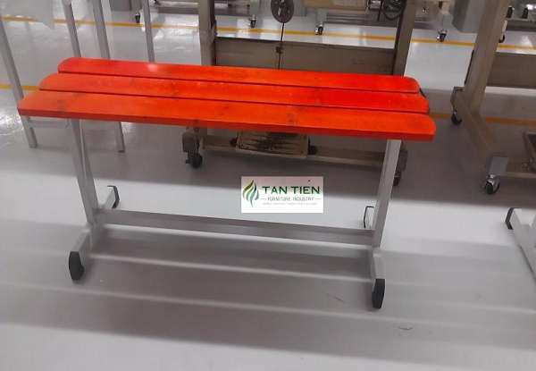 Garment chairs