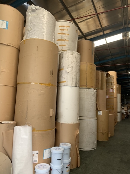 Kraft paper roll