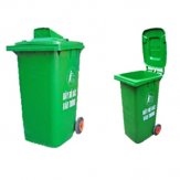 Plastic garbage bin