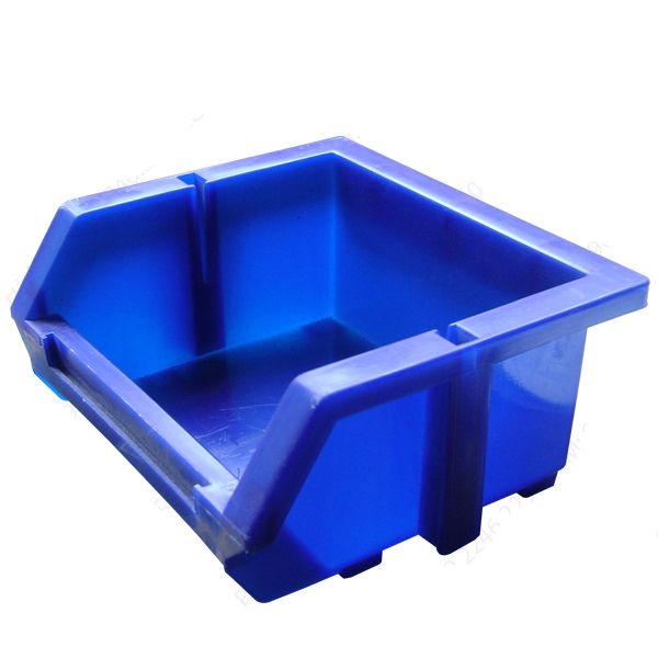 Plastic tray