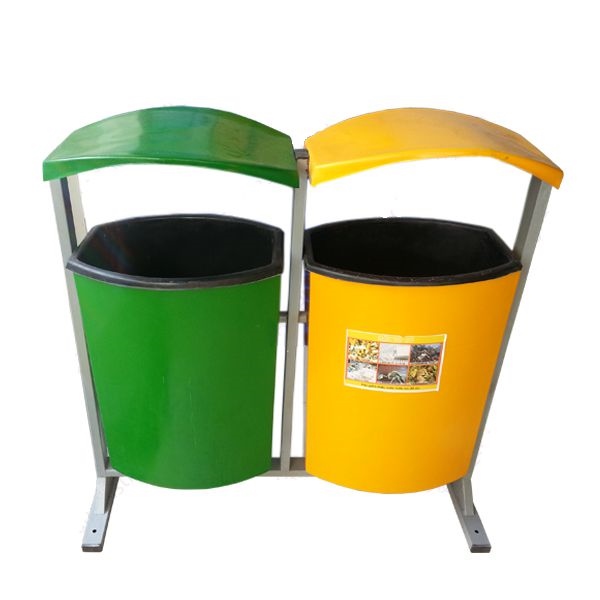 Plastic garbage bin
