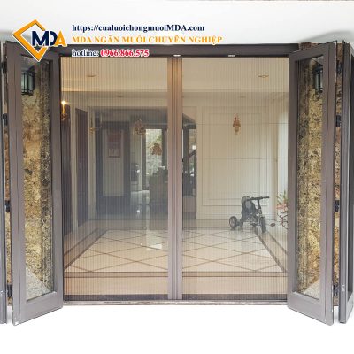 Mosquitoes screen door