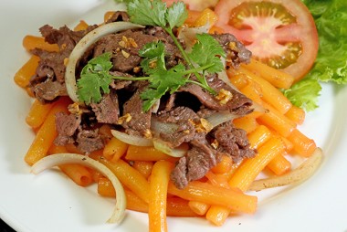 Pasta with beef