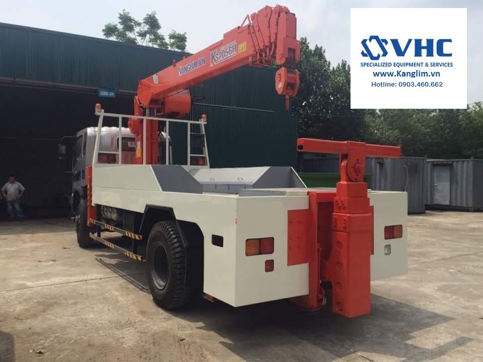 Traffic rescue vehicle
