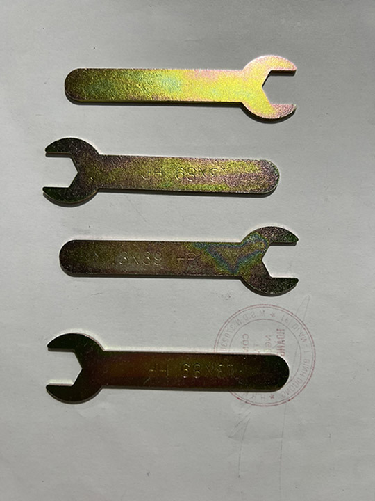 Single head open end wrench
