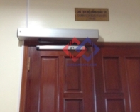 Automatic swing doors