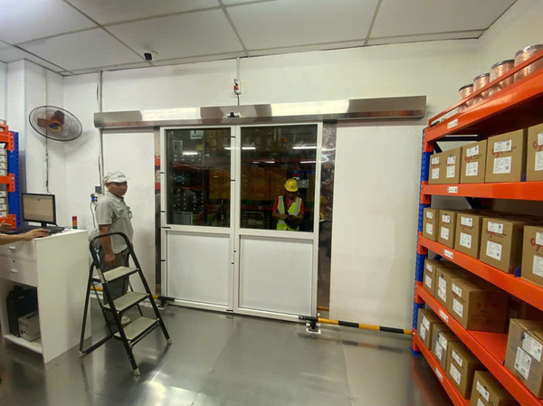 Samsung - Korea - Deper automatic doors