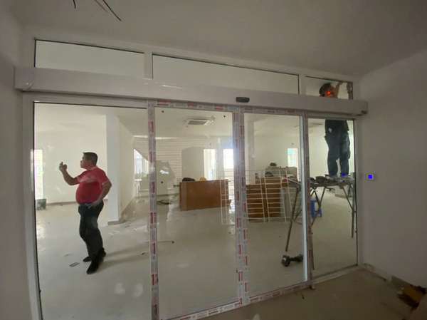 Samsung - Korea - Deper automatic doors