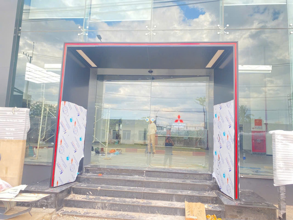 Automatic doors