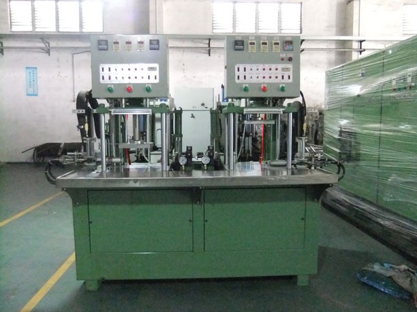 Casting equipment