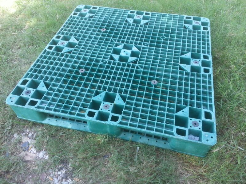 Plastic pallets